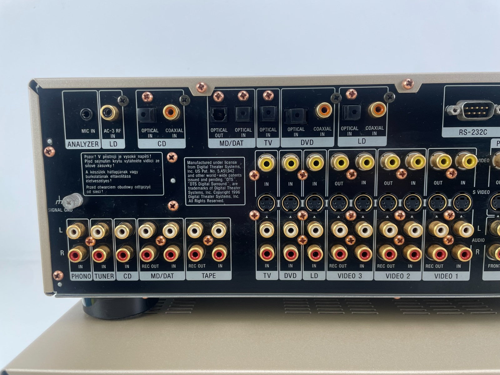 Sony N9000ES Power Amp + E9000ES ES Processor – Champagne  + Remote