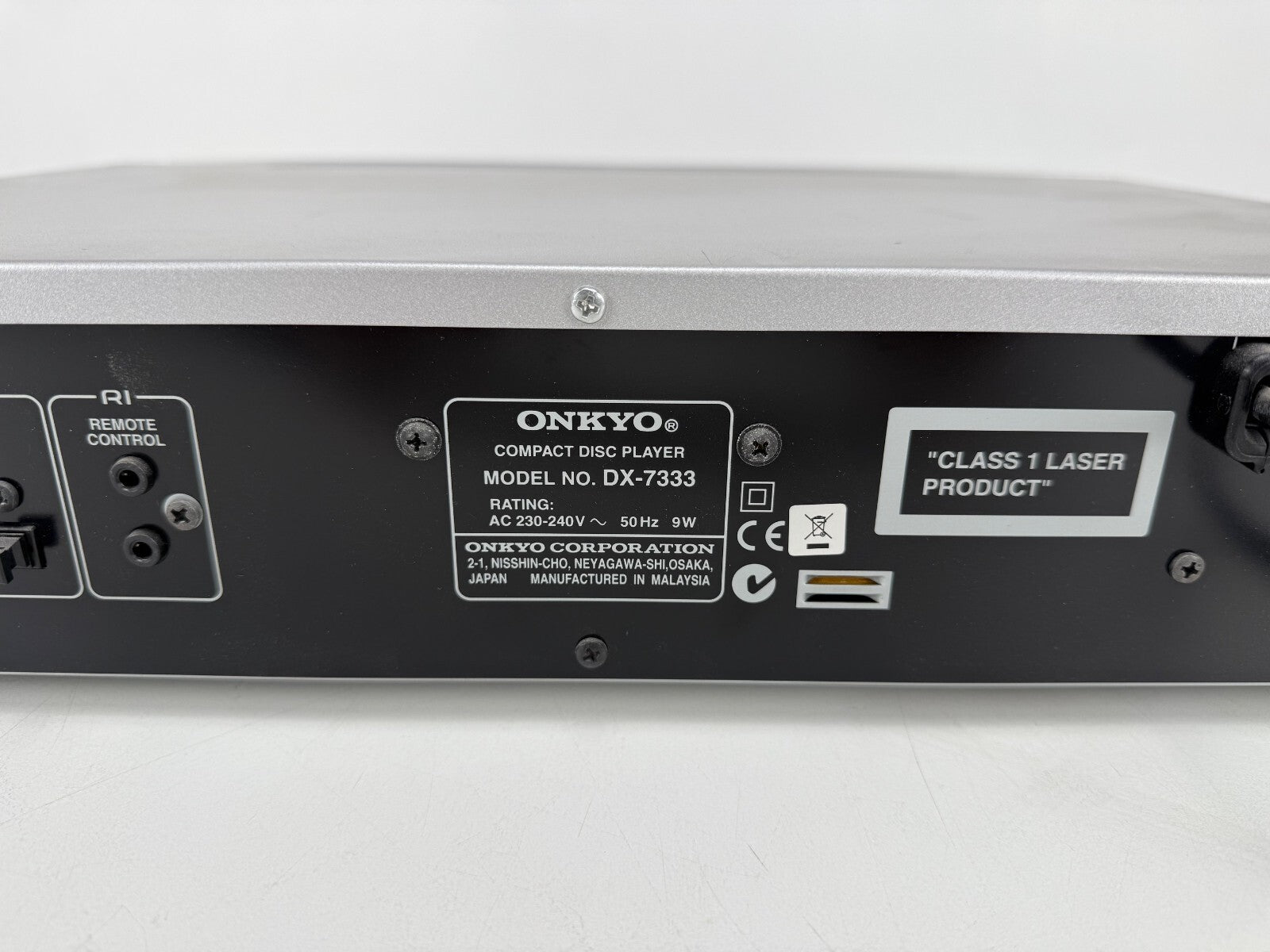 Onkyo DX-7333 cd-speler met originele doos, afstandsbediening en handleidingen.