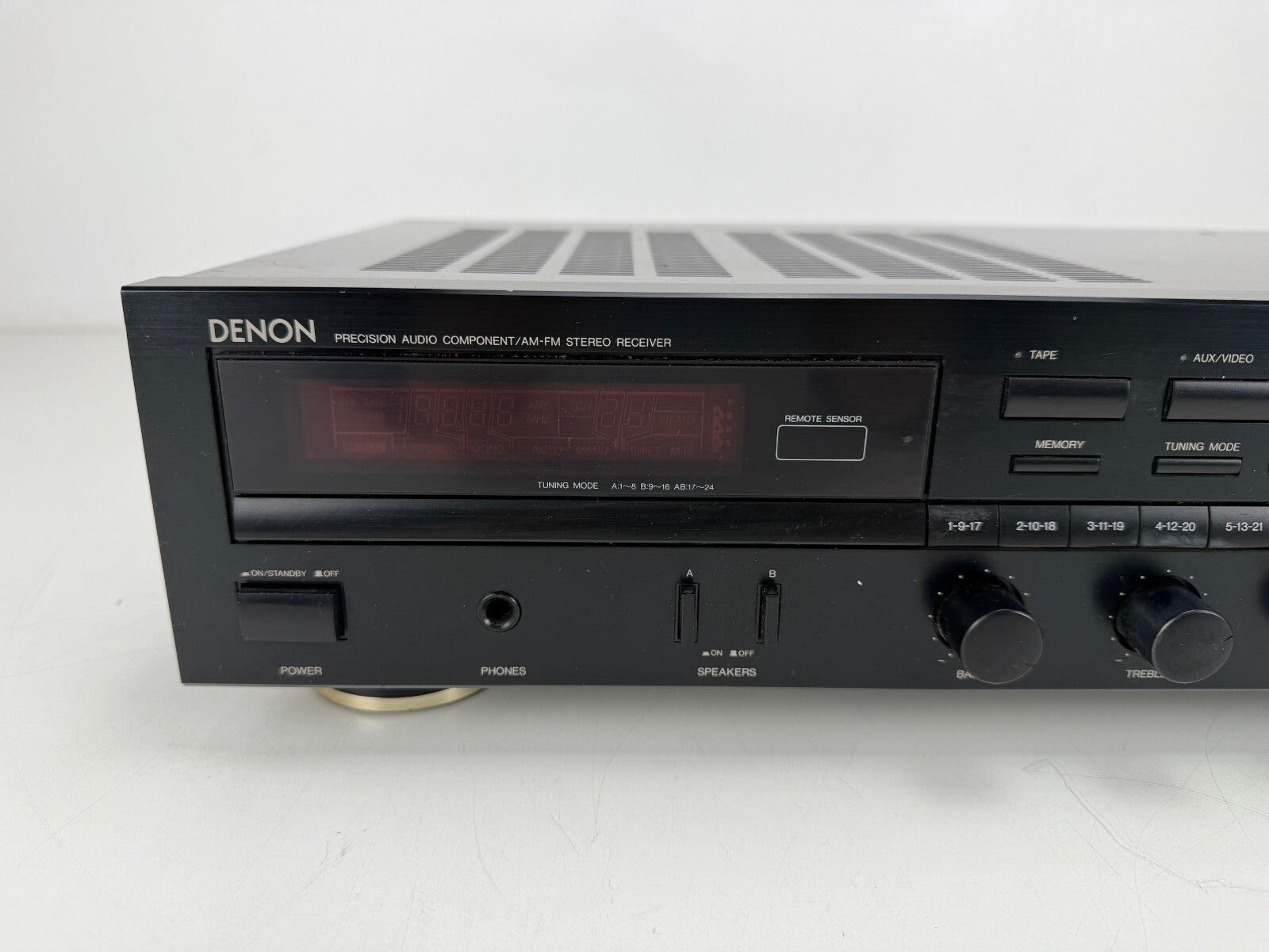 Denon DRA-325R Precision Audio Component / AM-FM Stereo Receiver