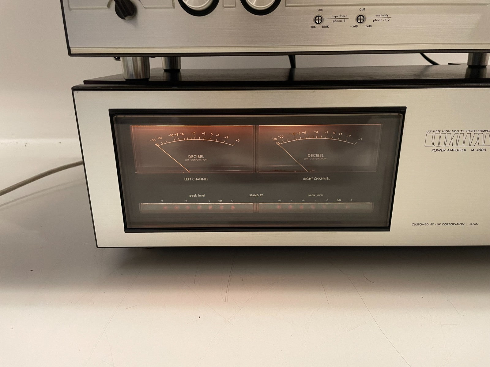 Luxman C-1000 Preamplifier + M-4000 Power Amplifier  – 1st Owner  Boxes & Manual