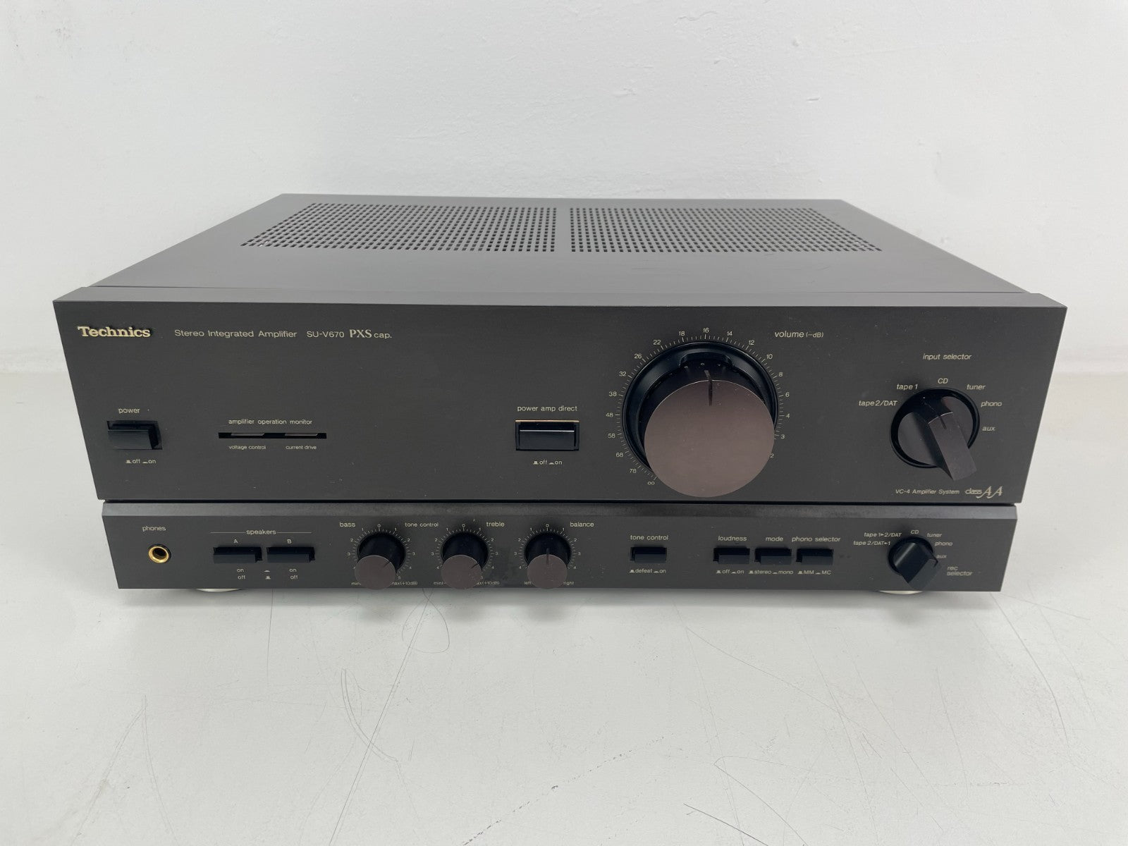 Technics SU-V670 Integrated Amplifier – Mint Condition – V-Series