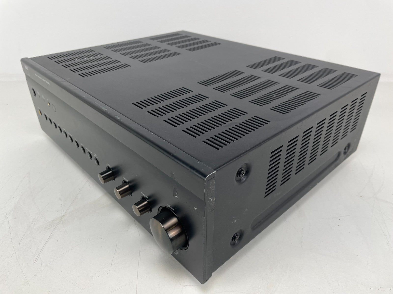 NAD - C375BEE Stereo Integrated Amplifier - 300W per channel - Serviced