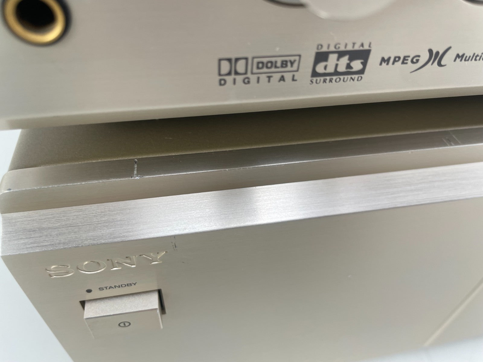 Sony N9000ES Power Amp + E9000ES ES Processor – Champagne  + Remote