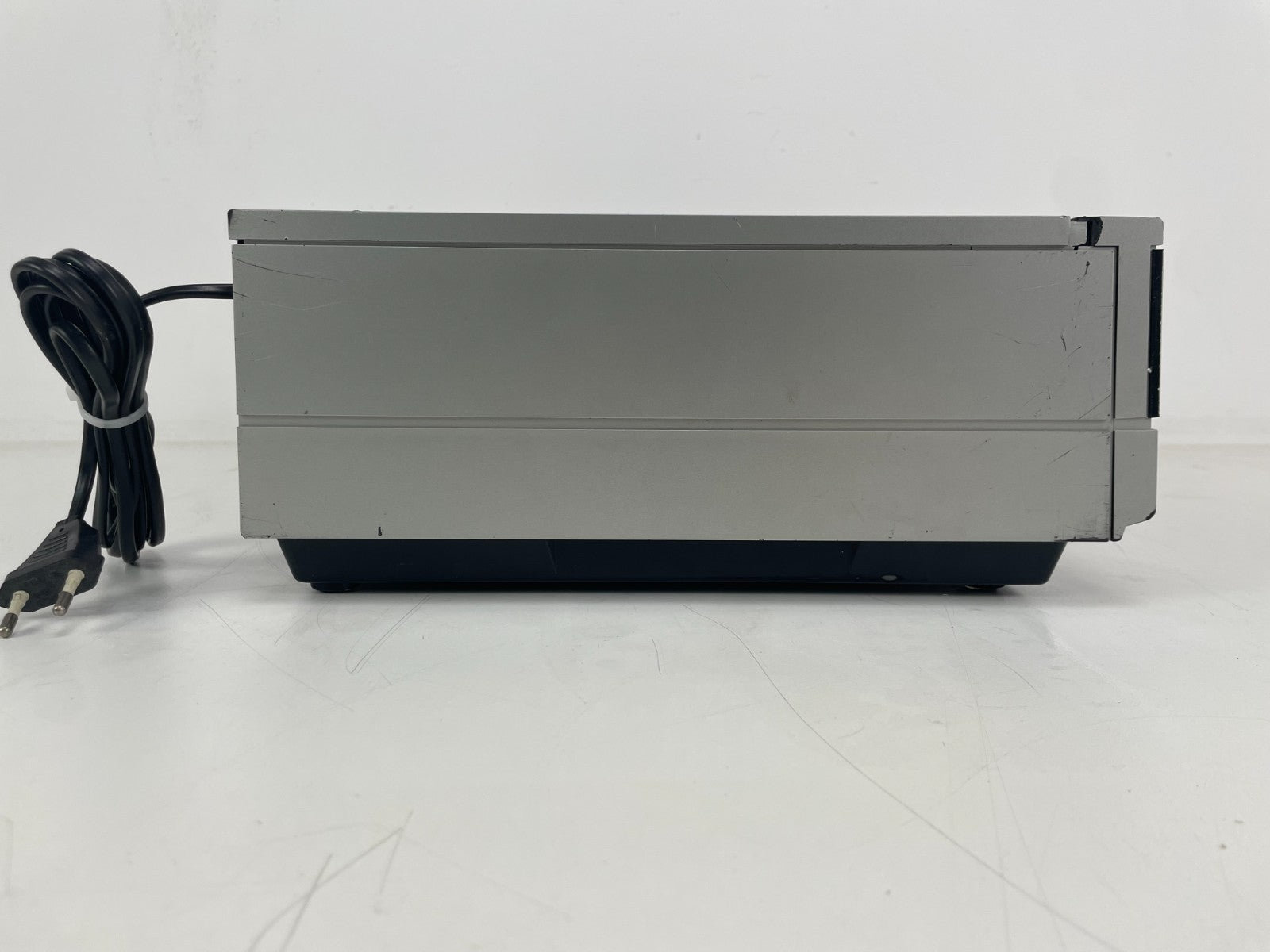 Grundig 2x4 Video 2000 VCR – Fully Serviced