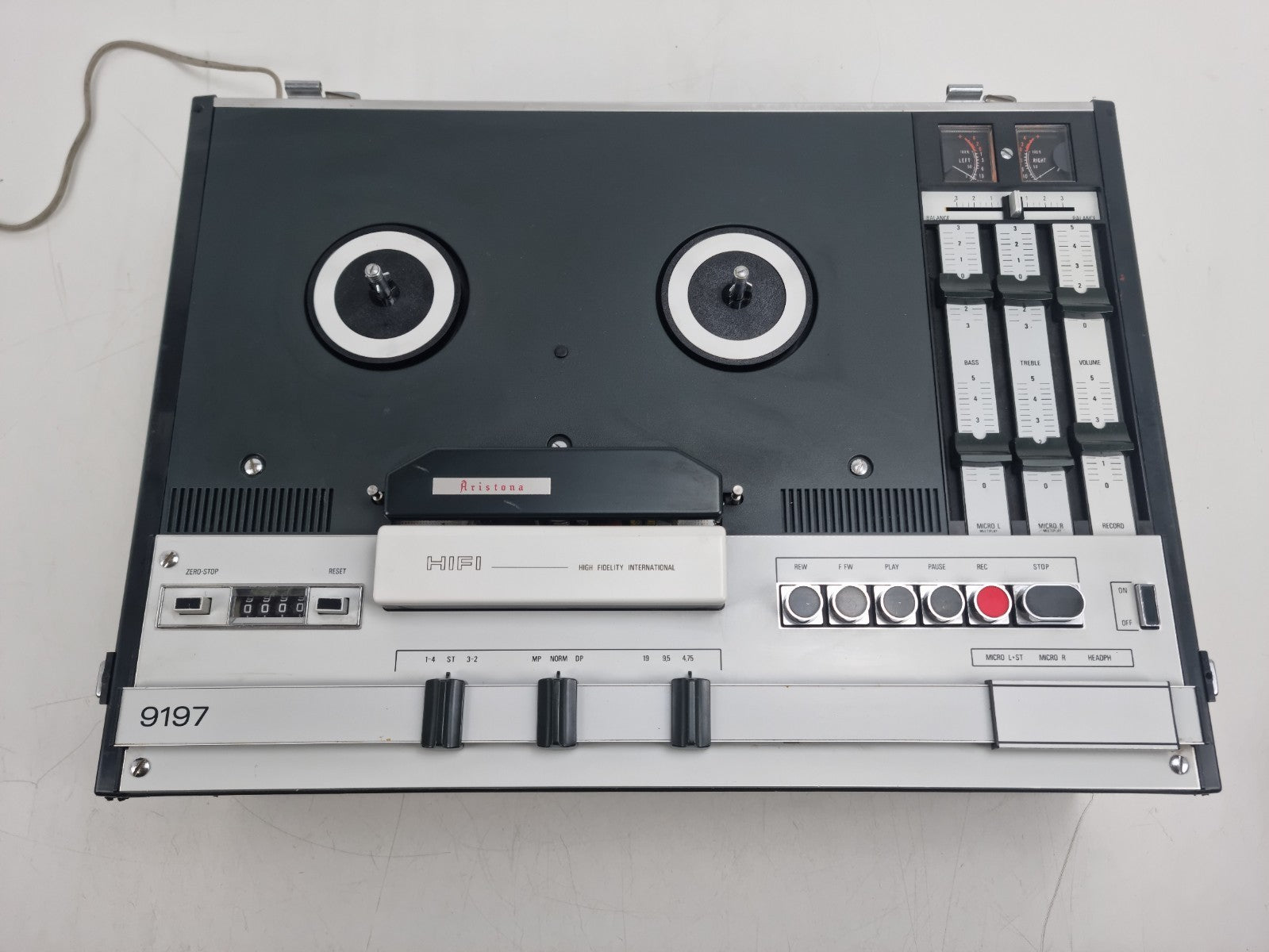 Aristona AR 9197 - Spoelbandrecorder - Licht onderhoud gehad - Met stofkap