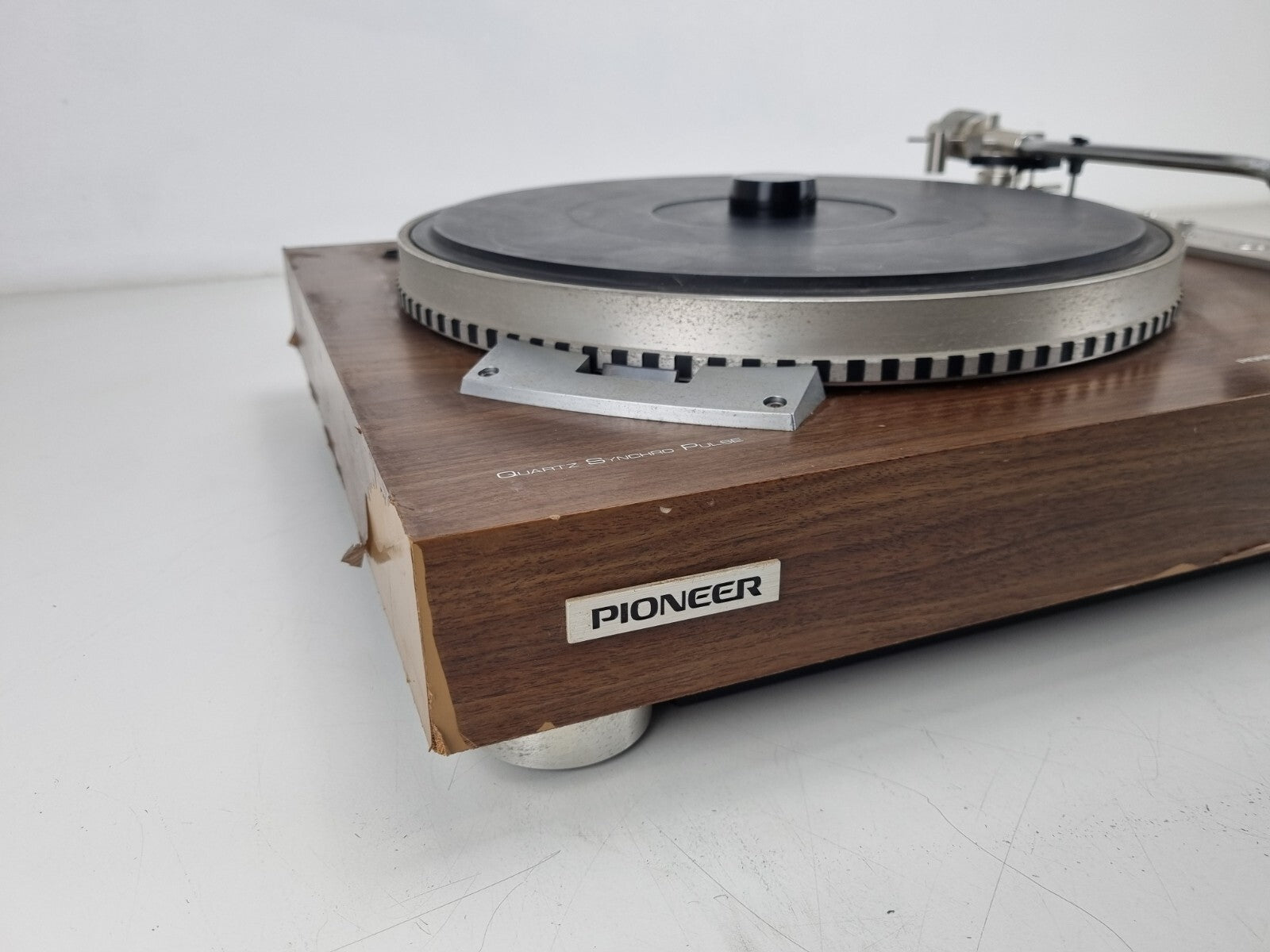 Pioneer Quartz PLL Turntable  model XL-1550 - Serviced - 110V!!