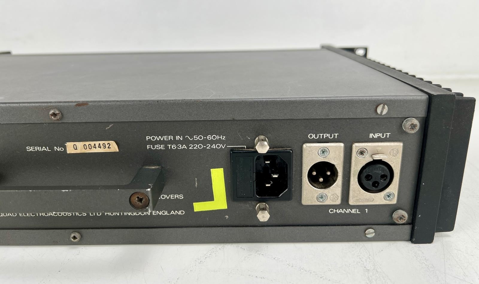 Quad 520 f Stereo-eindversterker - Professioneel met XLR-aansluitingen