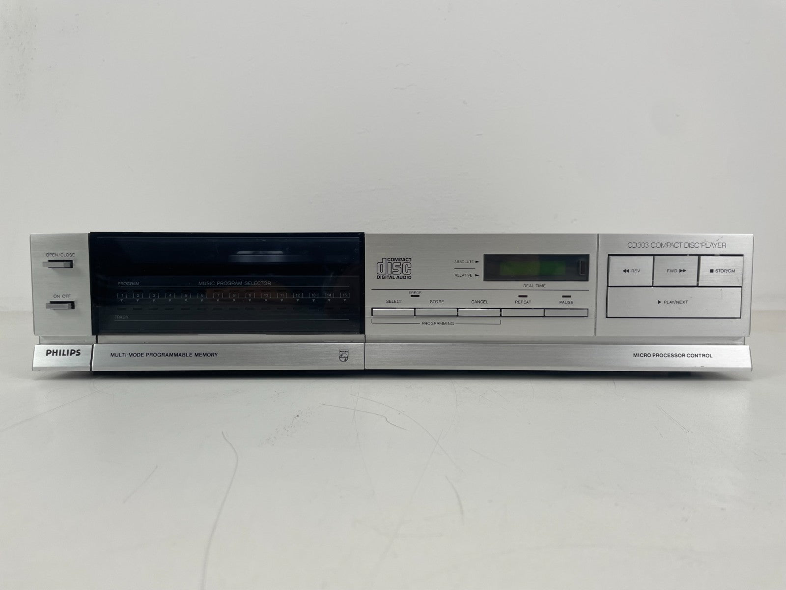 Philips  CD303 CD Player – Mint Condition – Original Box & Manual - Serviced
