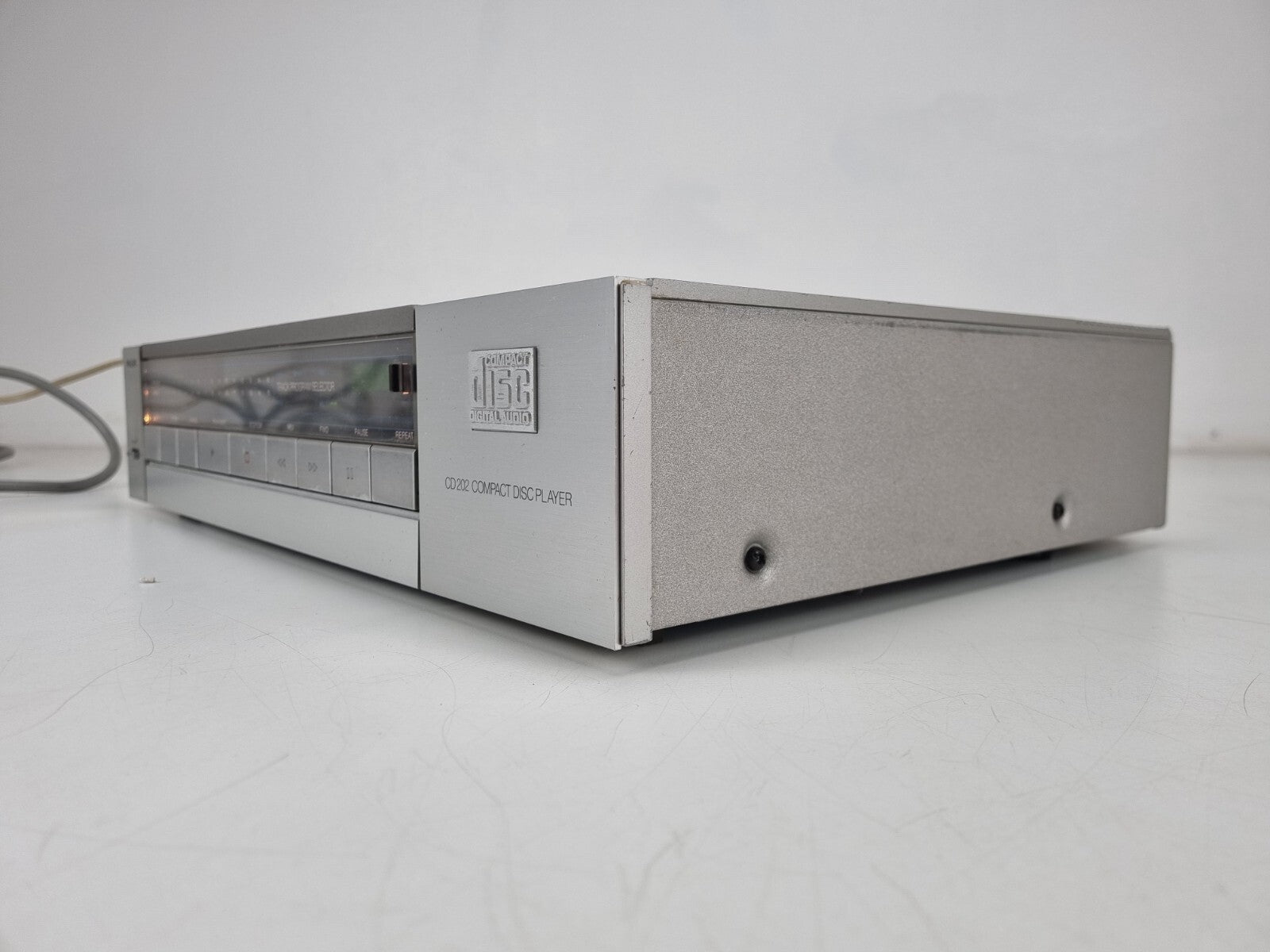 Philips CD-202 - cd-speler met laseruitlezing - Gemaakt in België - Volledig nagekeken