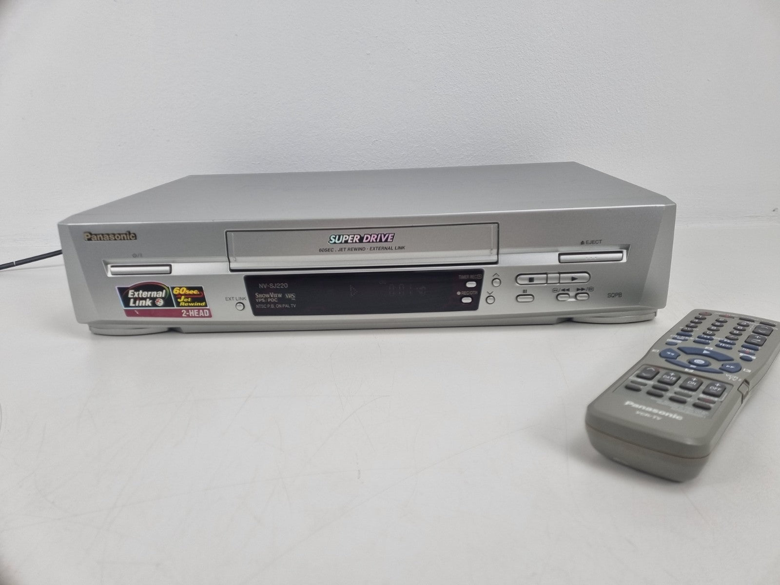 Panasonic NV-SJ220  Super Drive VHS Player With Remote