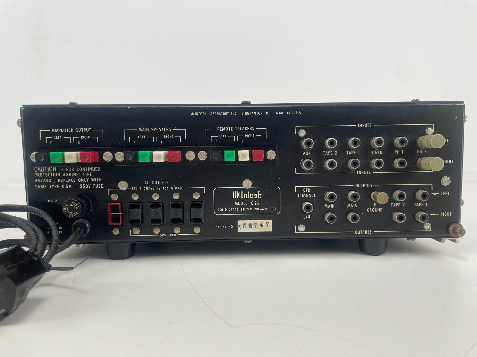 McIntosh C26 stereo voorversterker – volledig nagekeken en voorzien van nieuwe condensatoren, inclusief Nichicon-handleiding.