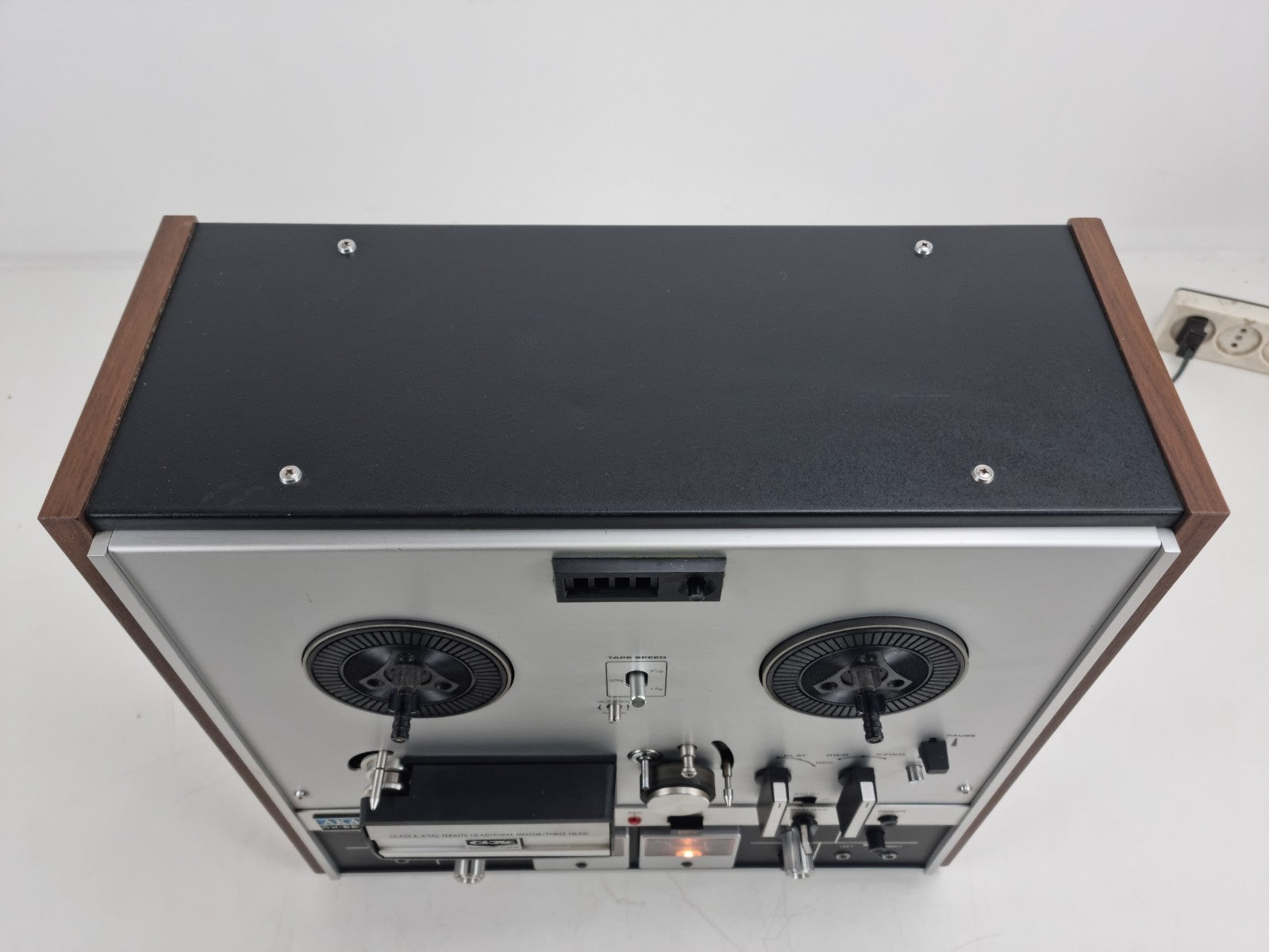 Akai GX 220D Stereo -4 track 2 Channel Tape Deck - Serviced/New transistors