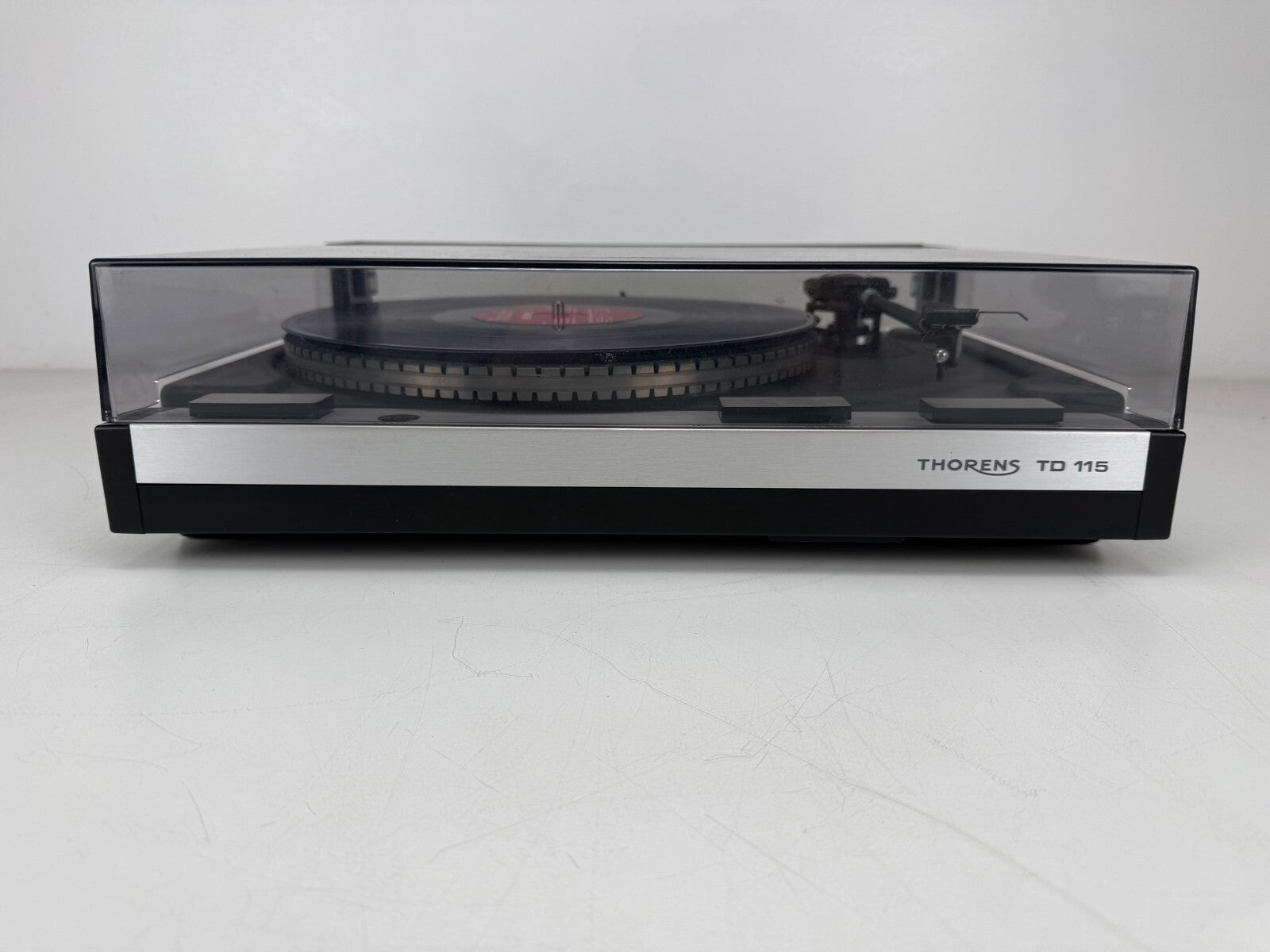 Thorens TD 115 platenspeler met riemaandrijving en Stanton 681EEE element - in originele doos