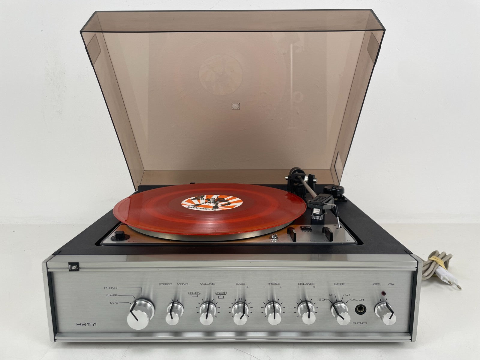 Dual HS151 draaitafel/receiver-combinatie met Philips-cartridge