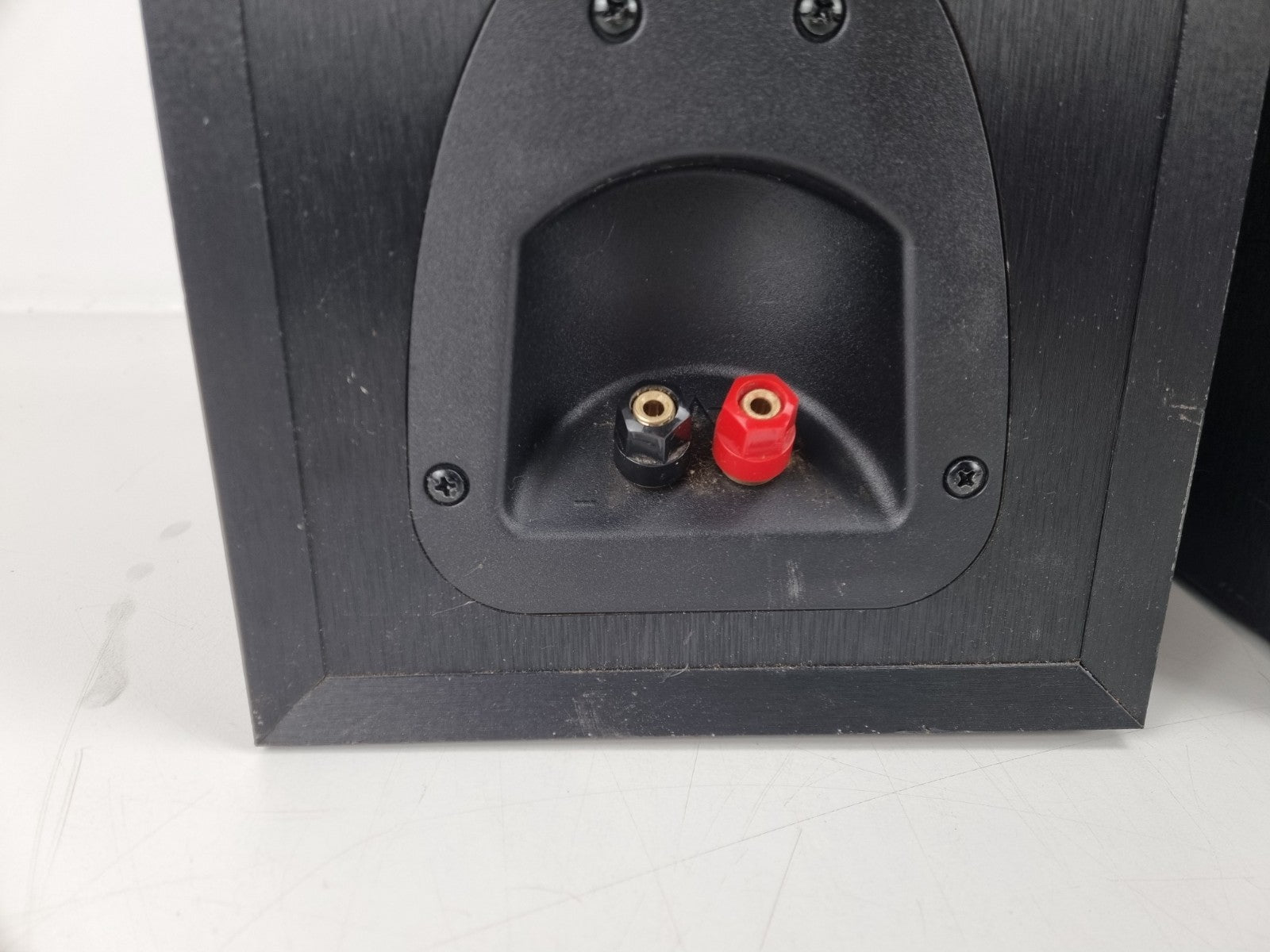 Klipsch R-15M boekenplankspeakers