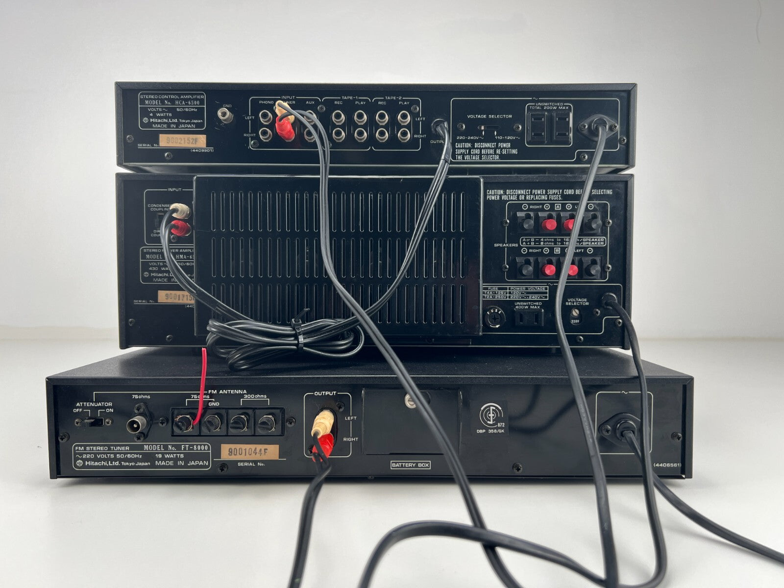 Hitachi HCA-6500 voorversterker - HMA-6500 eindversterker - FT-8000 tuner