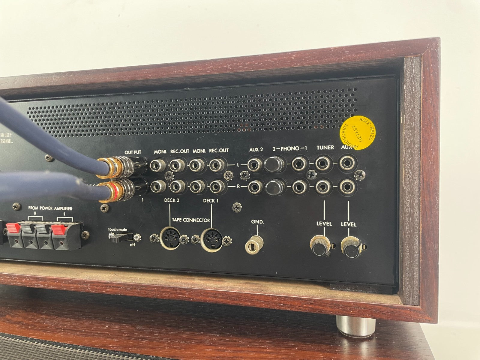 Luxman C-1000 Preamplifier + M-4000 Power Amplifier  – 1st Owner  Boxes & Manual