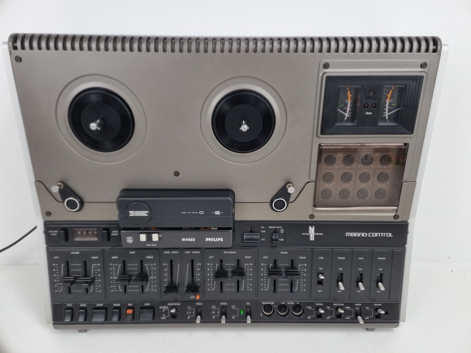 Philips N 4422 - 1/4'' Reel to Reel  Recorder- With Dustcover - With speakers
