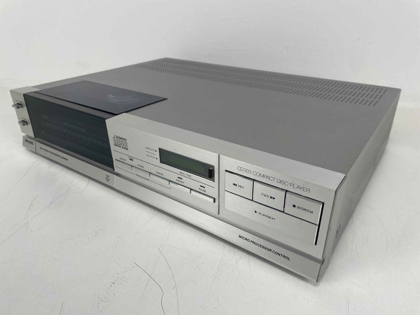 Philips  CD303 CD Player – Mint Condition – Original Box & Manual - Serviced
