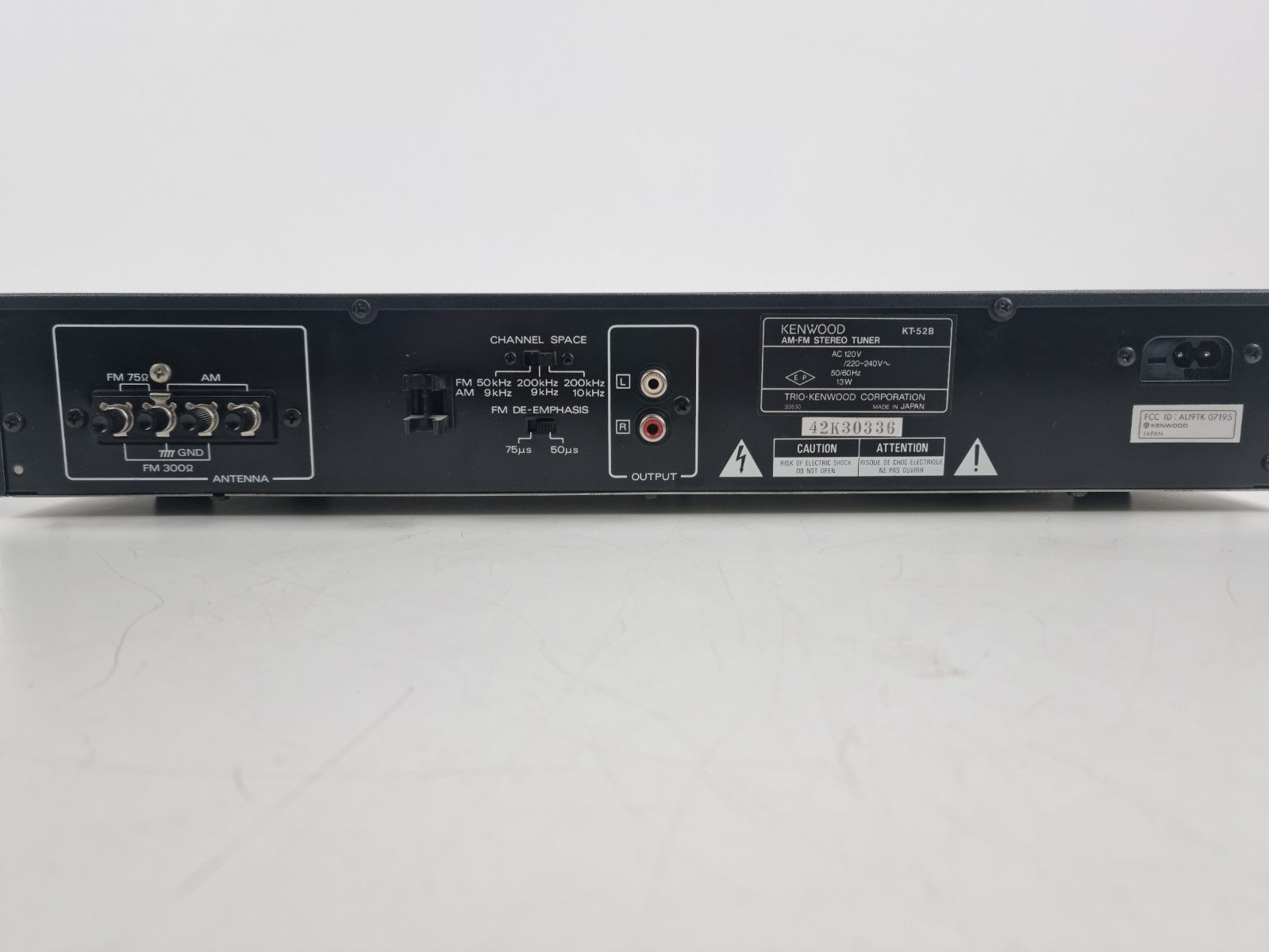 Kenwod KT-52B - Stereo Synthersizer Tuner -Mint condition