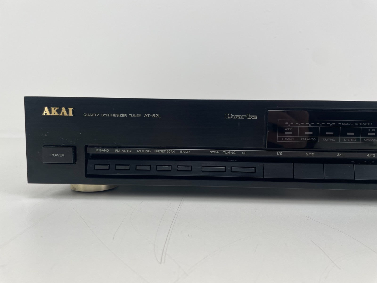 Akai AT-52L Stereo AM/FM-tuner – Zo goed als nieuw