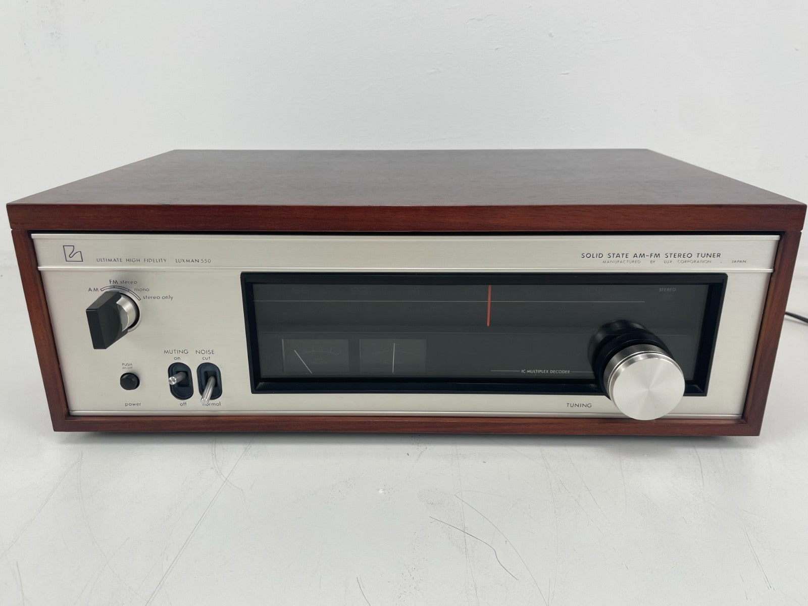 Luxman Luxman WL-550 Tuner – Serviced – US Plug / 220V – With Manual
