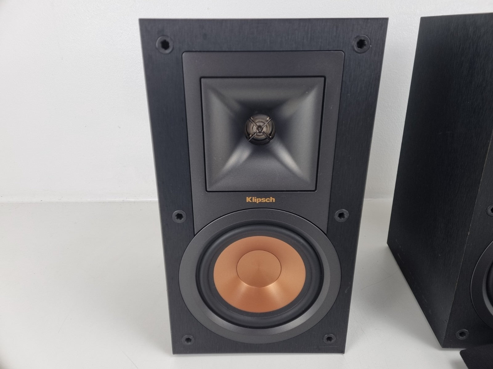 Klipsch R-15M boekenplankspeakers