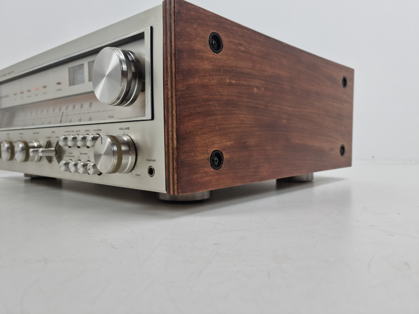 Realistic STA-2000 - Stereo Receiver - Fully Serviced - New side pannels
