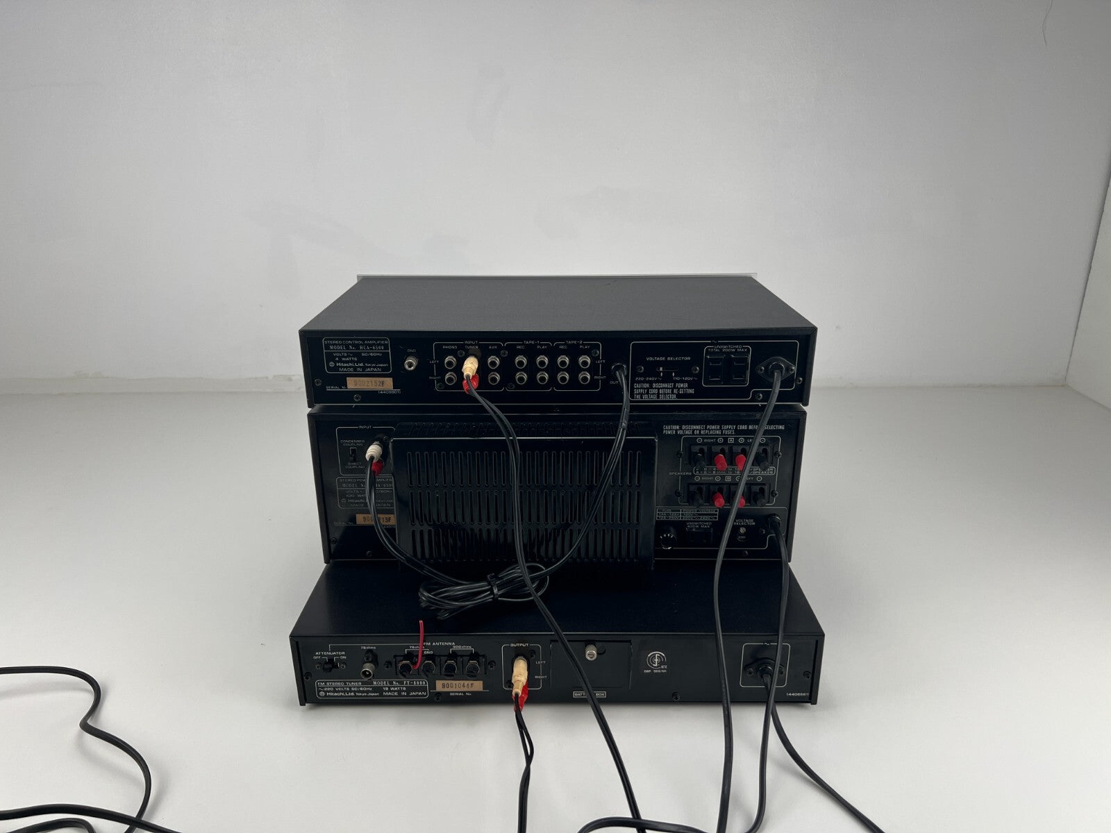 Hitachi HCA-6500 voorversterker - HMA-6500 eindversterker - FT-8000 tuner