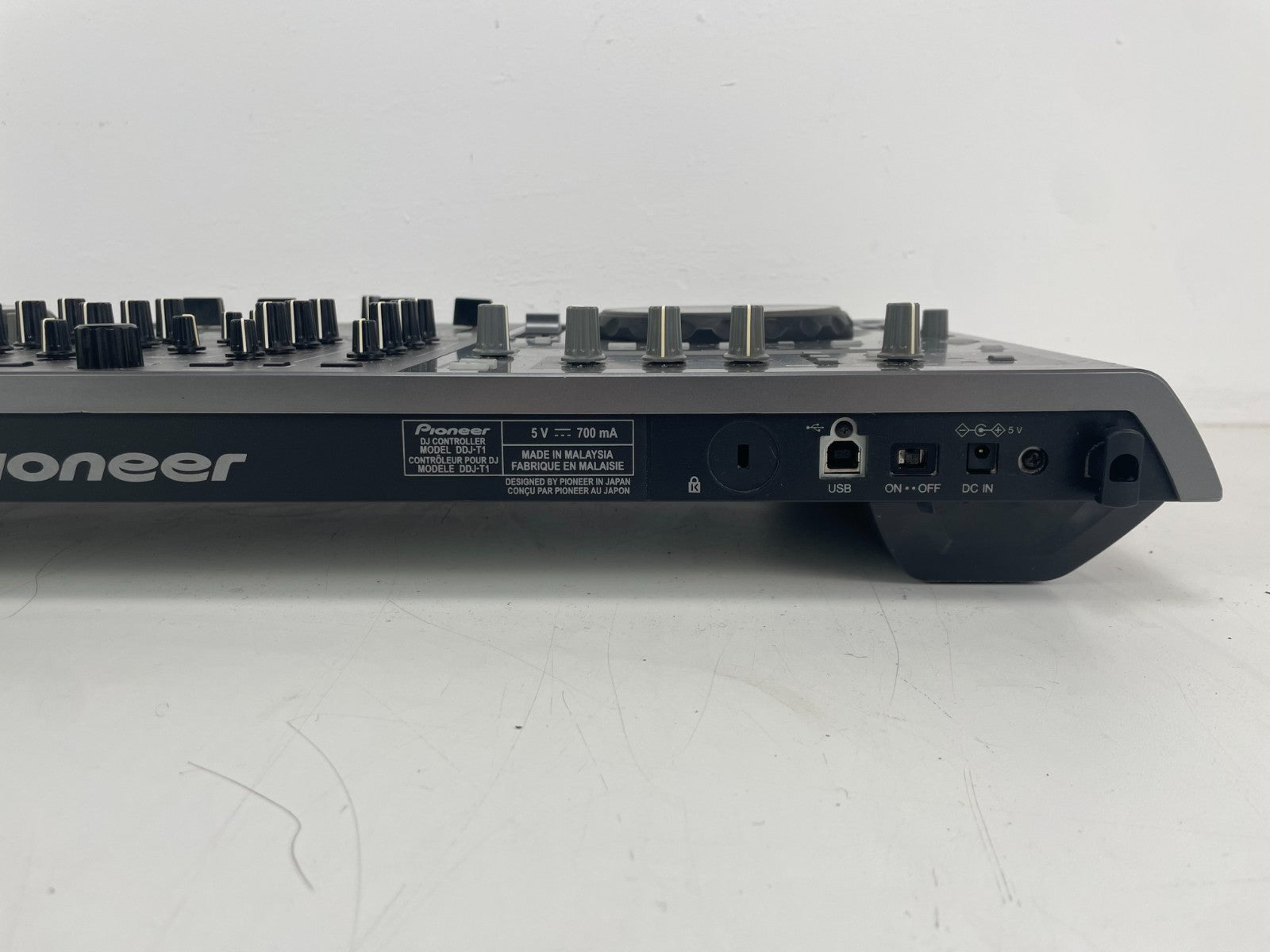 Pioneer DDJ-T1 DJ Controller