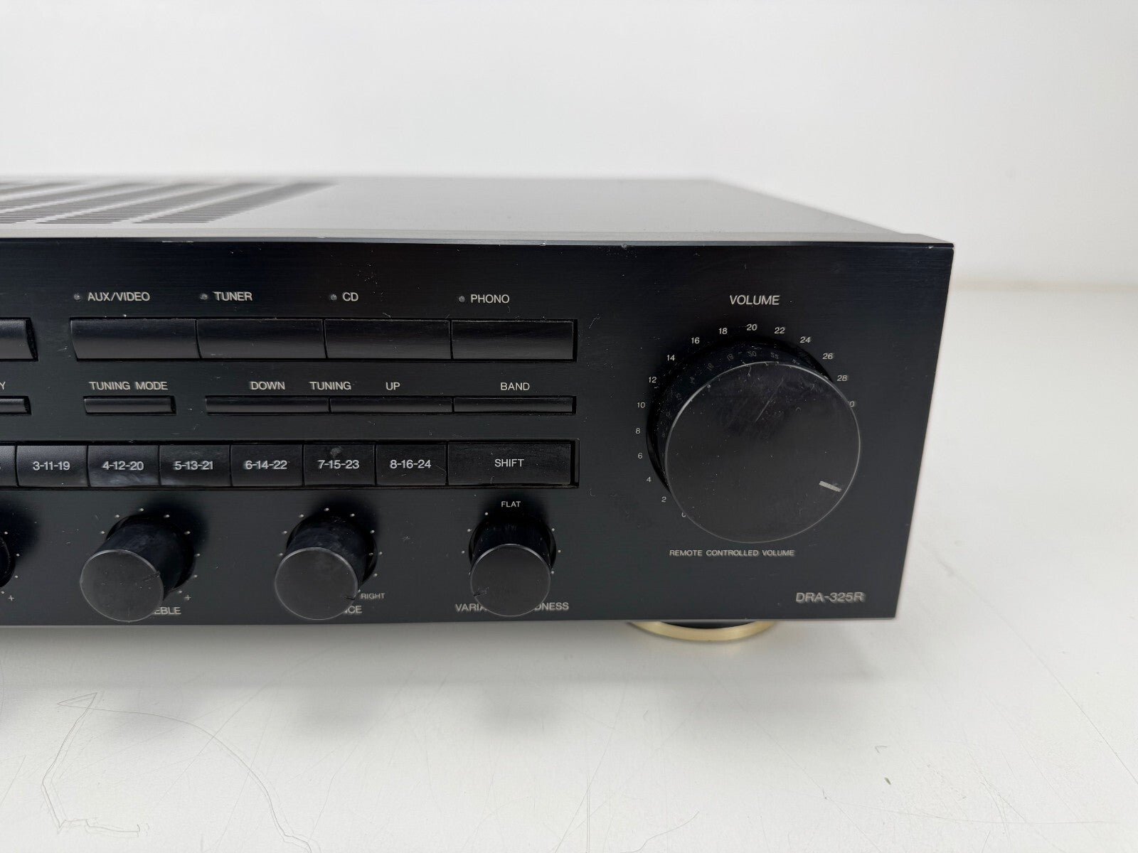 Denon DRA-325R Precision Audio Component / AM-FM Stereo Receiver
