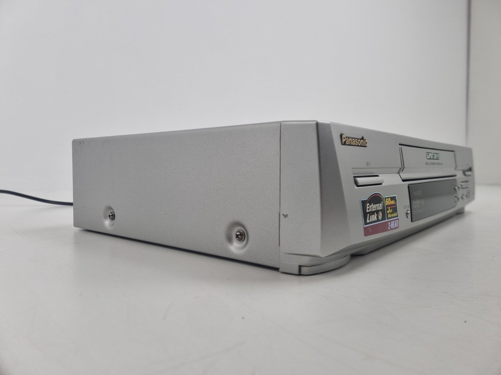 Panasonic NV-SJ220  Super Drive VHS Player With Remote