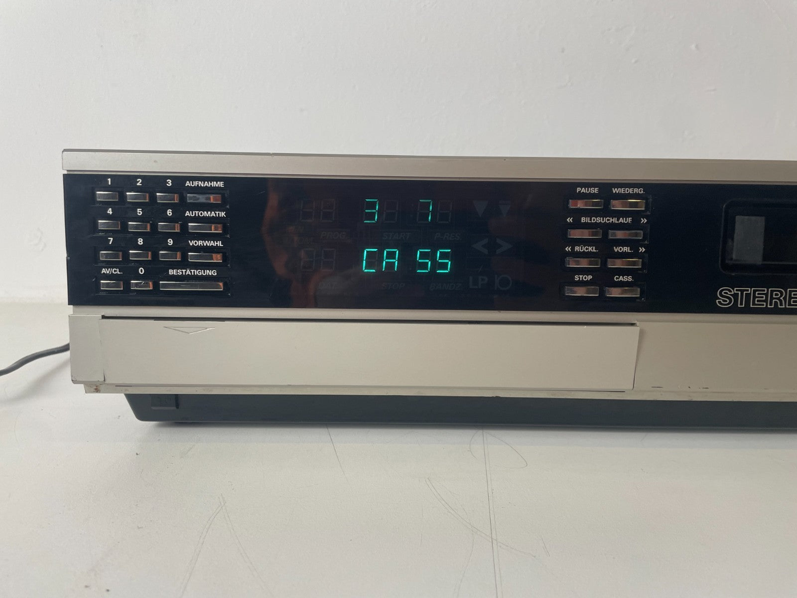 Revue Video 2000 2x4 VCR – Fully Serviced