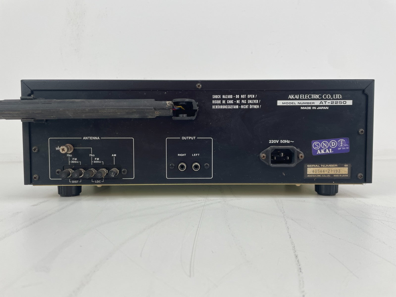 Akai AT-2250 Stereo Tuner - New scale lights