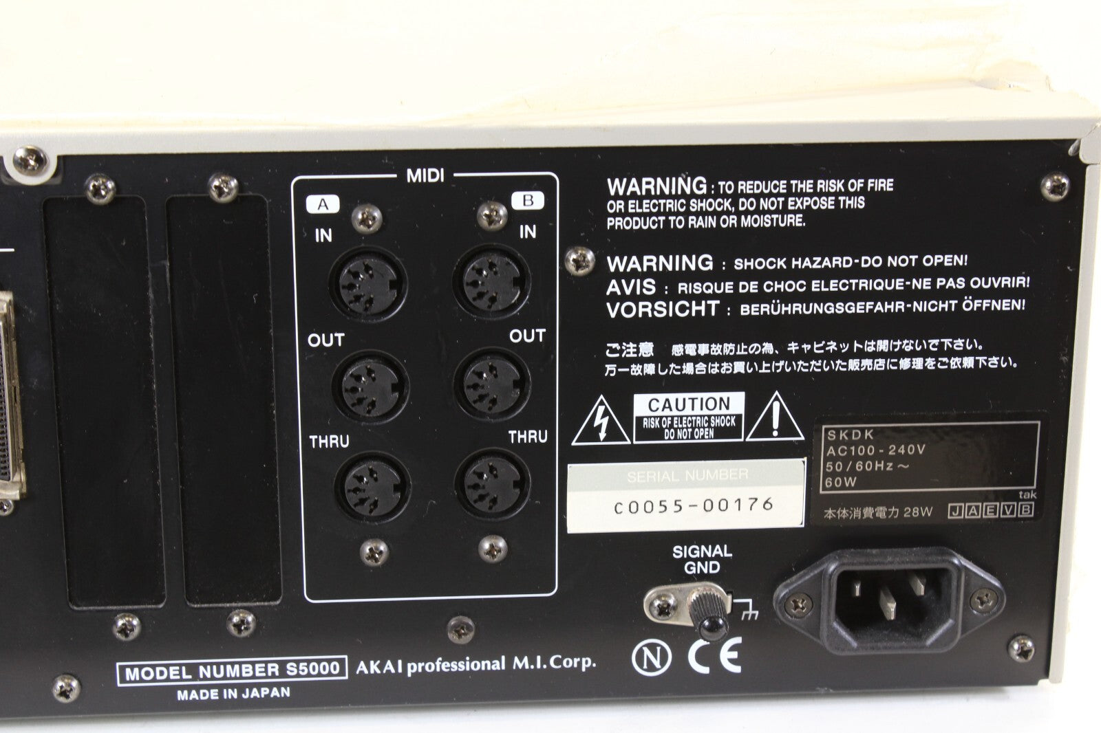 Akai S5000 Sampler met gebruikershandleidingen