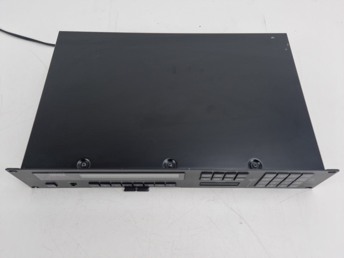 Yamaha TX 802 FM Tone Generator - Comes with cables,little user damage