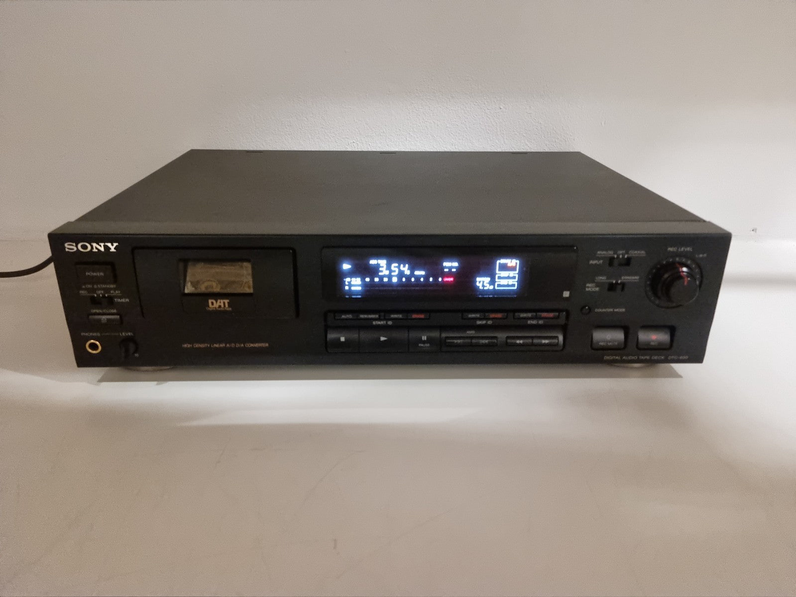 Sony DTC-690 Digital Audio Tape Deck (DAT) - Serviced