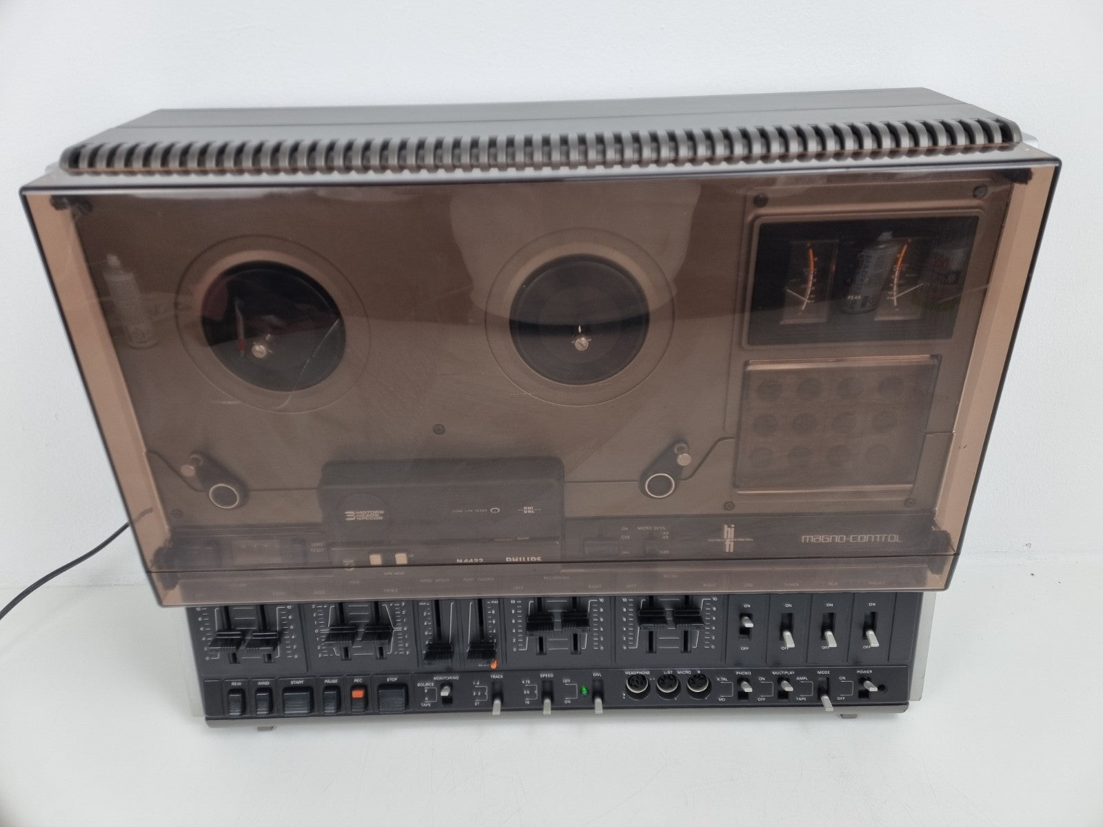 Philips N 4422 - 1/4'' spoelbandrecorder - Met stofkap - Met luidsprekers