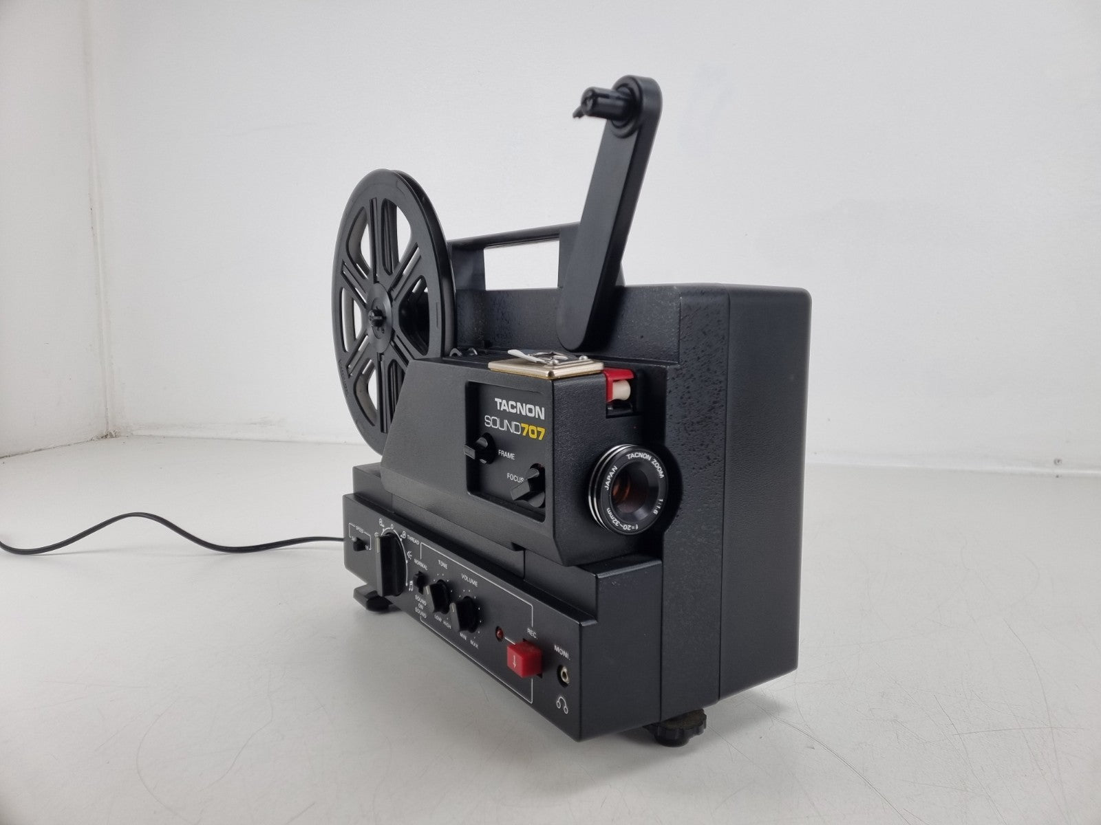 Tacnon 707 SOUND Projector - With bag and rail