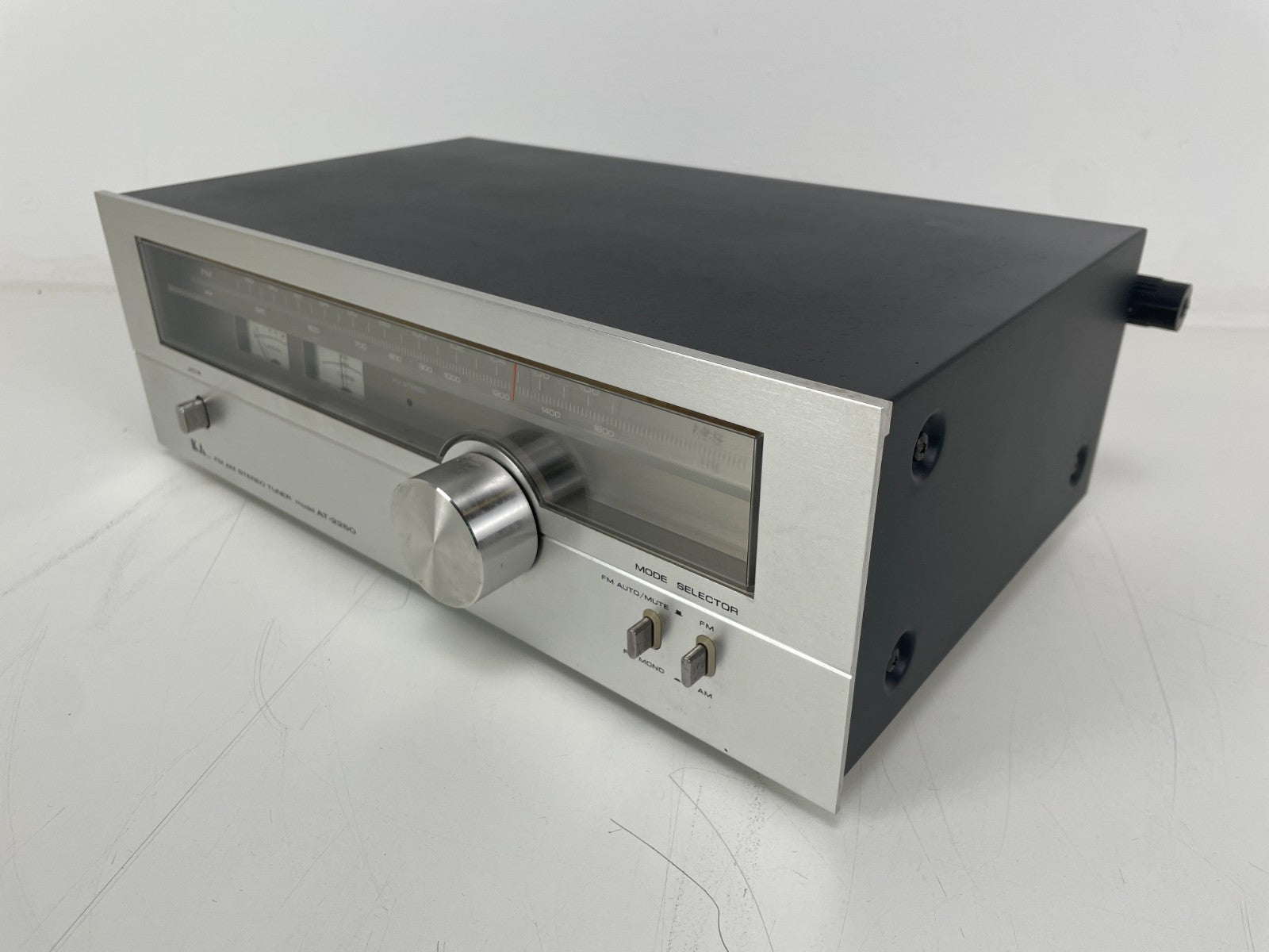 Akai AT-2250 Stereo Tuner - New scale lights