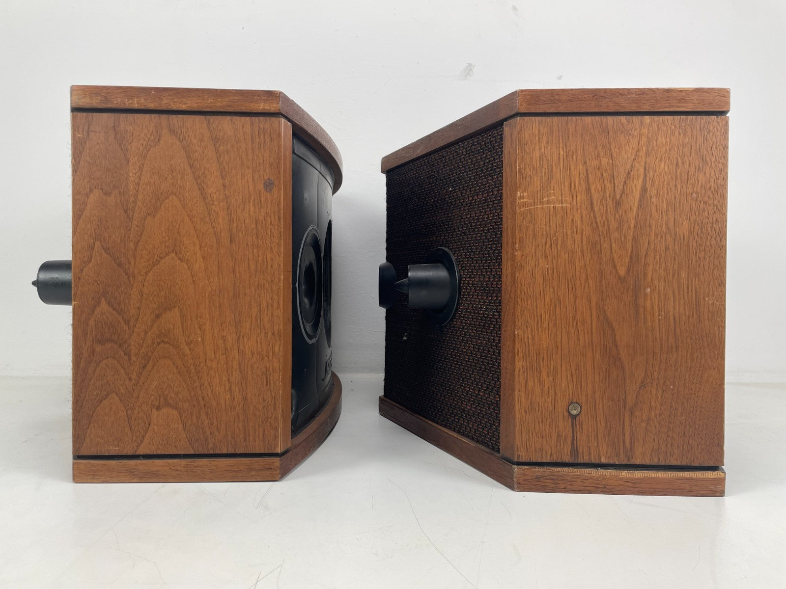 Bose 901 Series IV Speakers Set Of Two - Without EQ