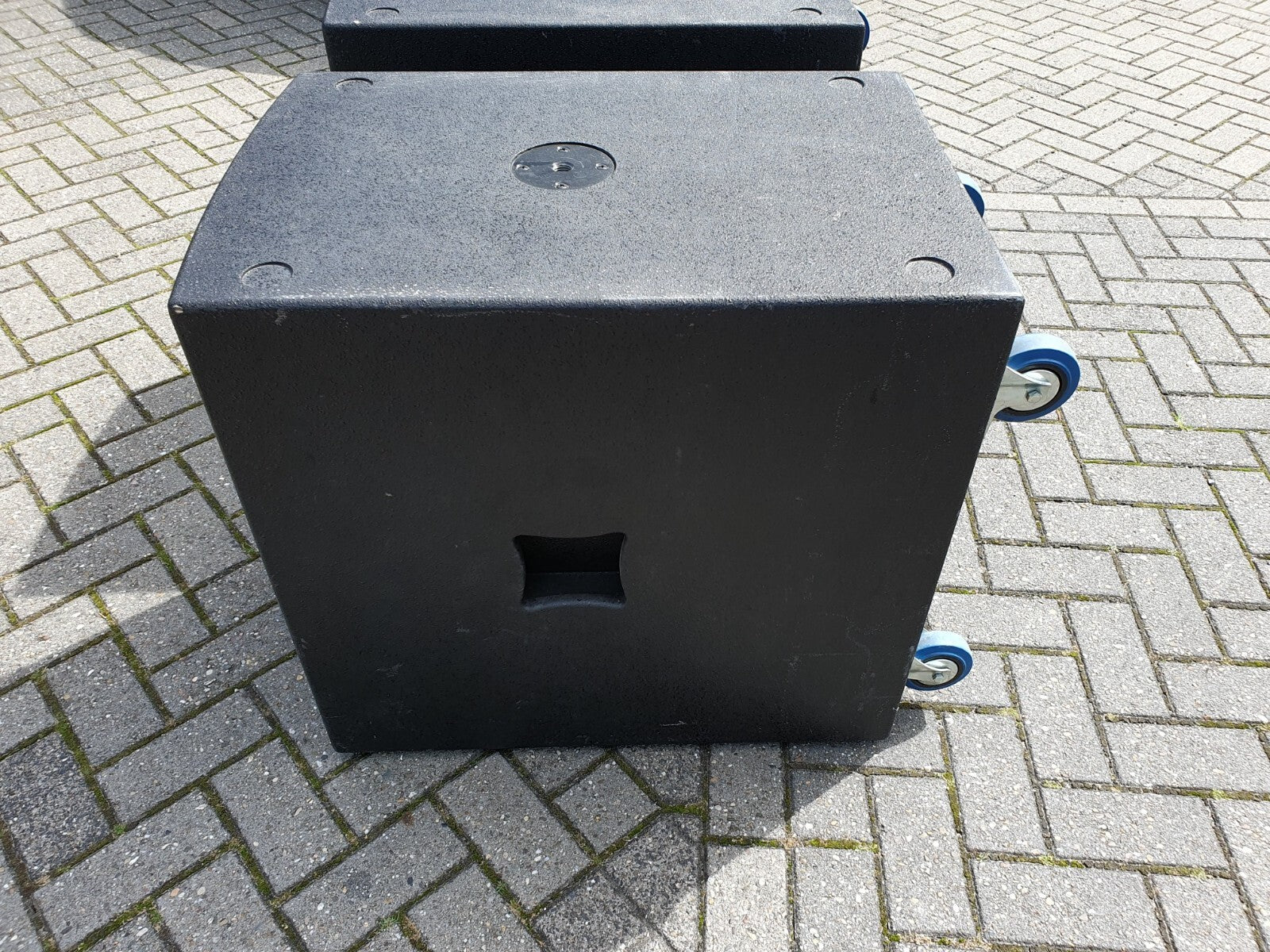 LD systems LDE SUB18 set van twee 800W 8 ohm passieve PA-luidsprekers