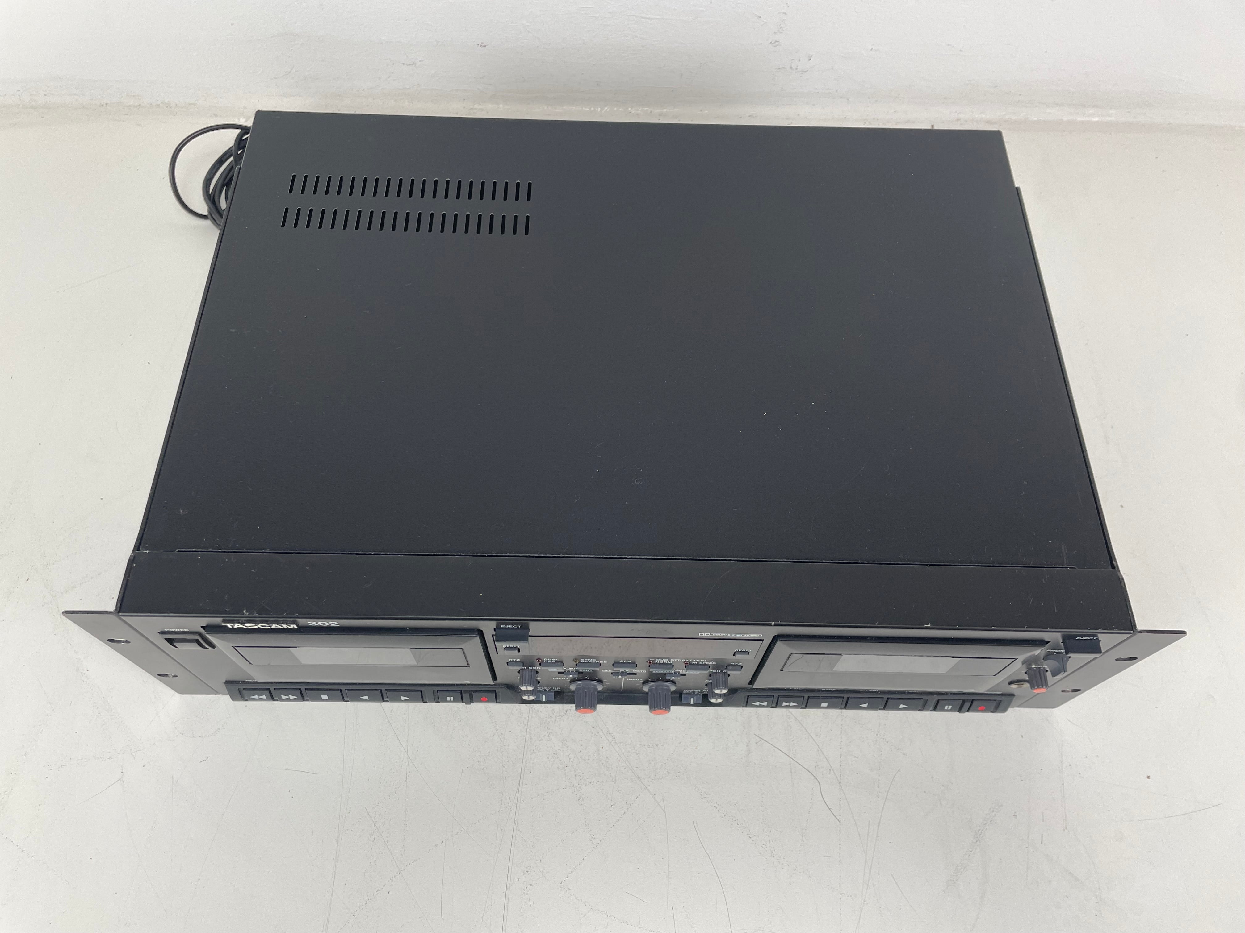 Tascam - 302 - Double Cassette Deck - Auto-Reverse - 2-Head - Serviced (New Belts)