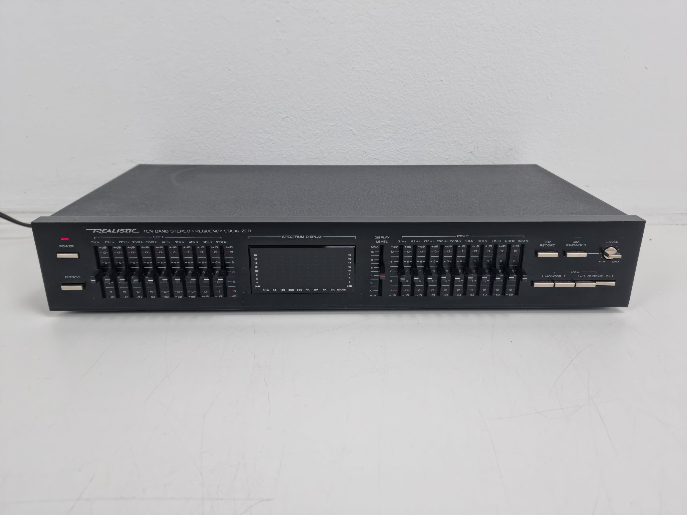 Realistic - 31-9081 Spectrum Analyzer 10 Band Equalizer