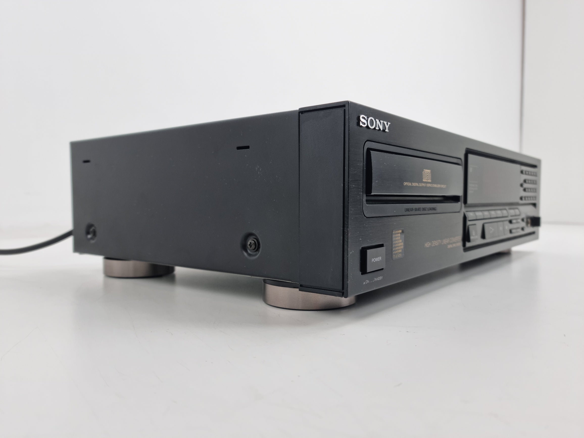 Sony - CDP-790 Compact Disc Player - New Laser - The hood above has been resprayed
