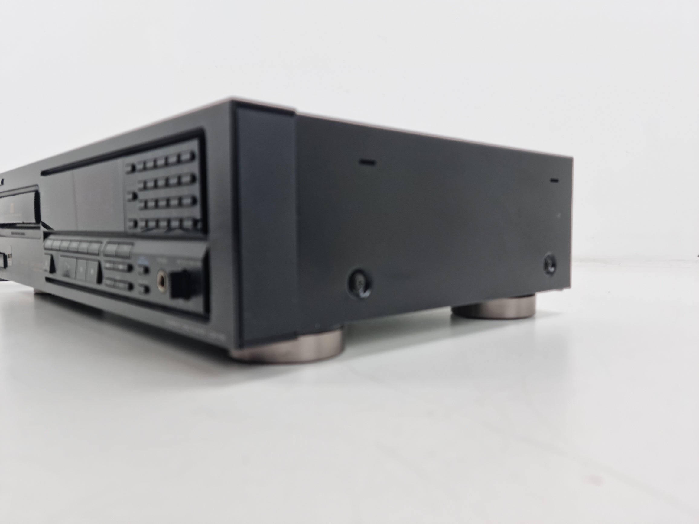 Sony - CDP-790 Compact Disc Player - New Laser - The hood above has been resprayed