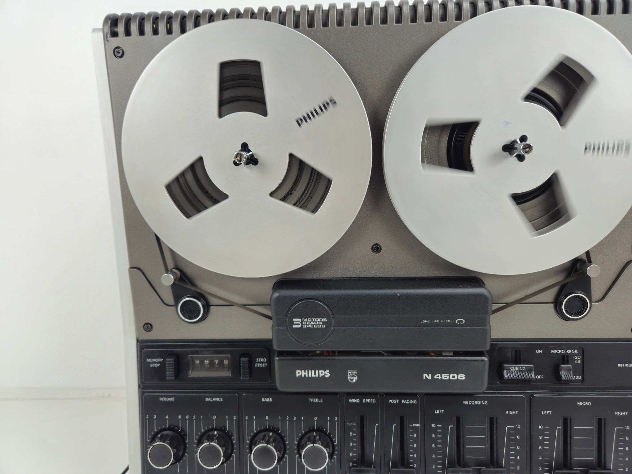 Philips - N4506 - Stereo cassettedeck - Stofkap