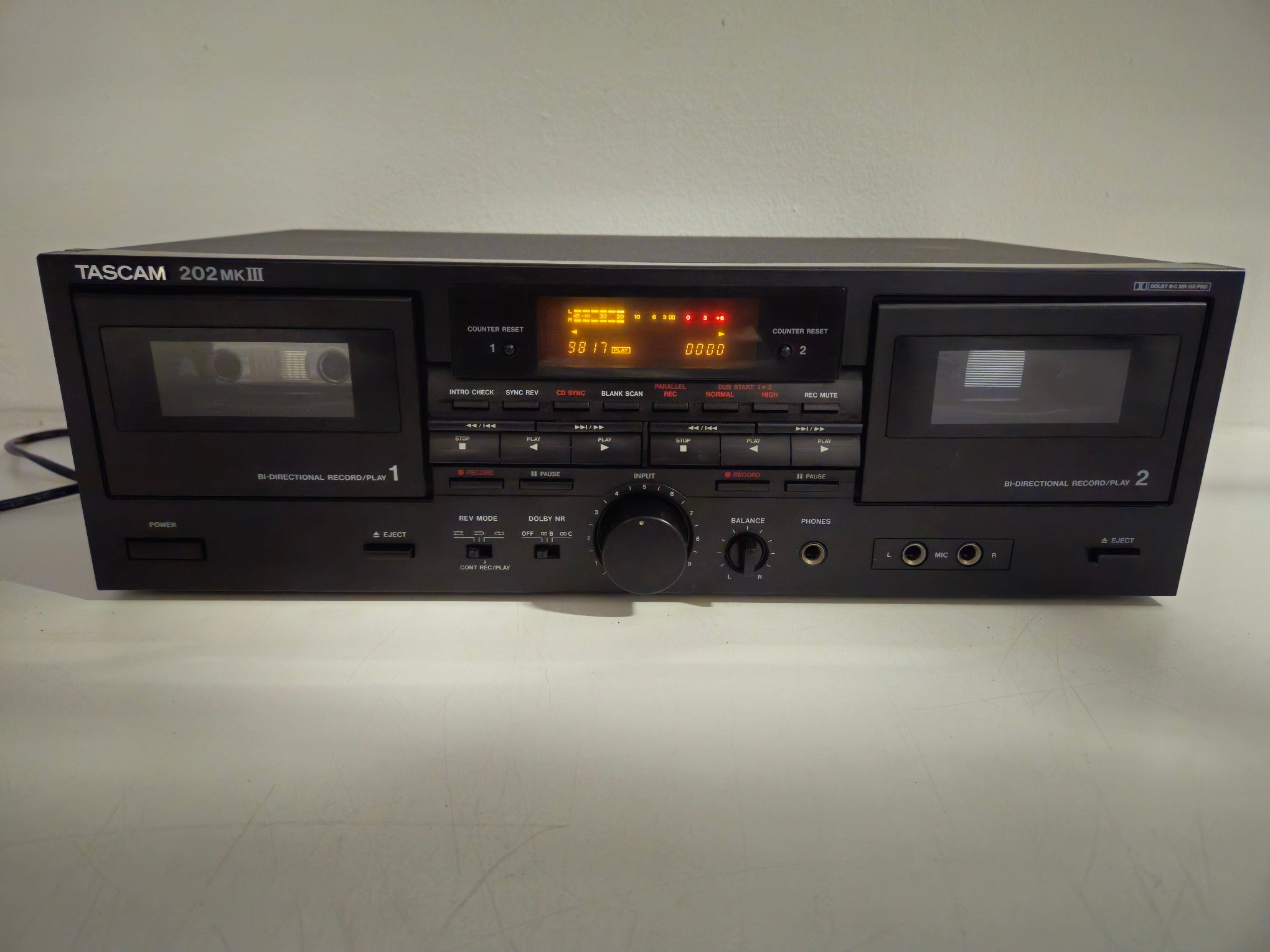 Tascam - 202 MKIII - Professional Dual Cassette Deck