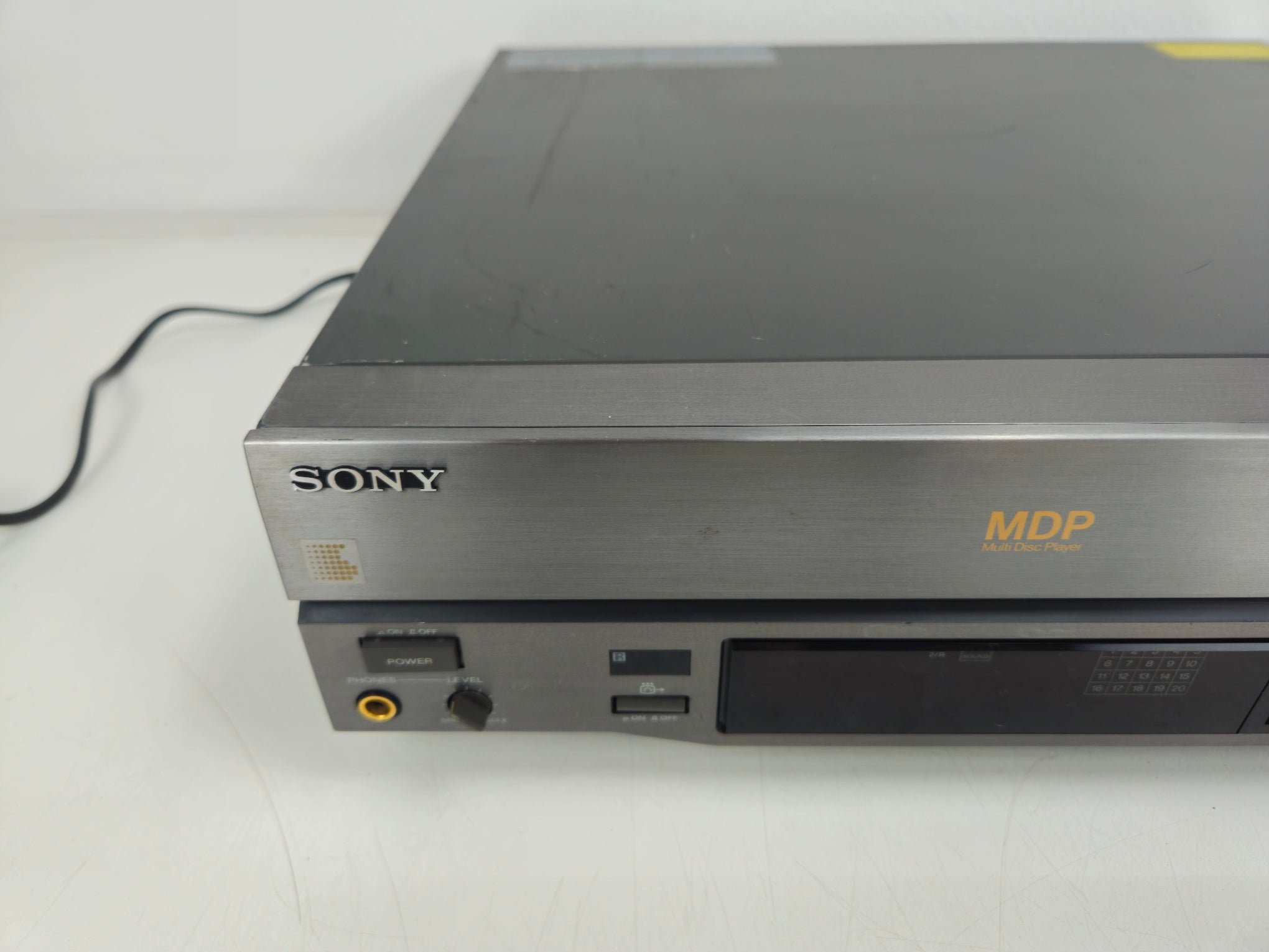 Sony - MDP-533D - CD CDV LD Player