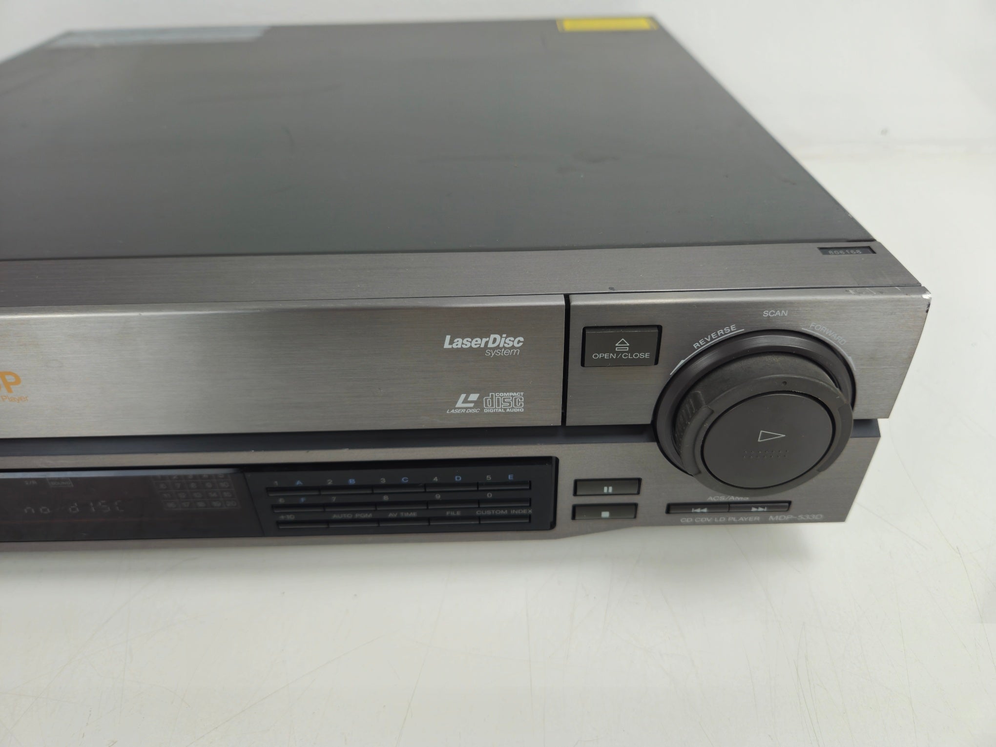 Sony - MDP-533D - CD CDV LD Player